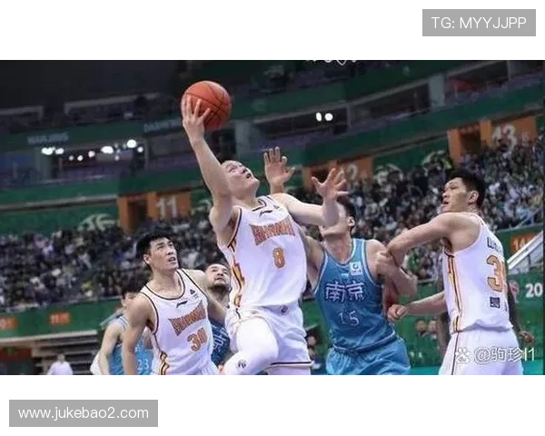 重庆篮球队挑战赛点评：比赛经验与表现的深度分析与反思